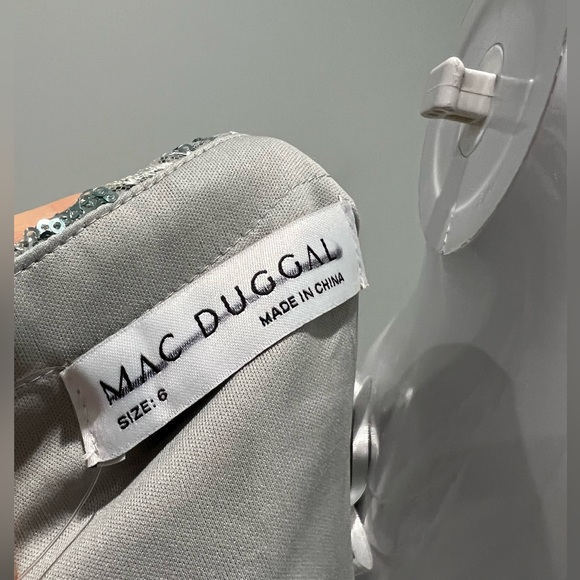 Mac duggul STERLING LONG SLEEVE DRESS - Picture 9 of 9